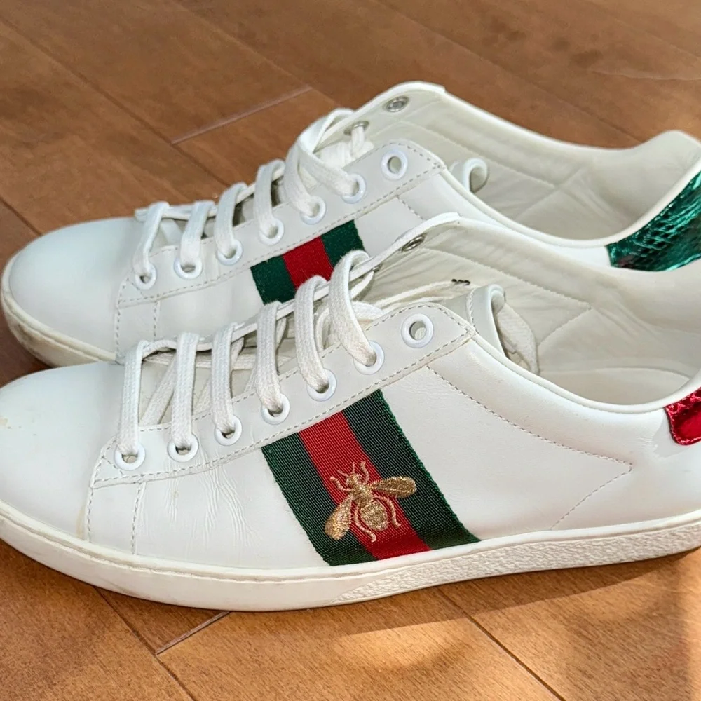 ❤️❤️Gucci Ace sneakers- size 7. Offers welcomed!!!!!❤️❤️ - Picture 7 of 14